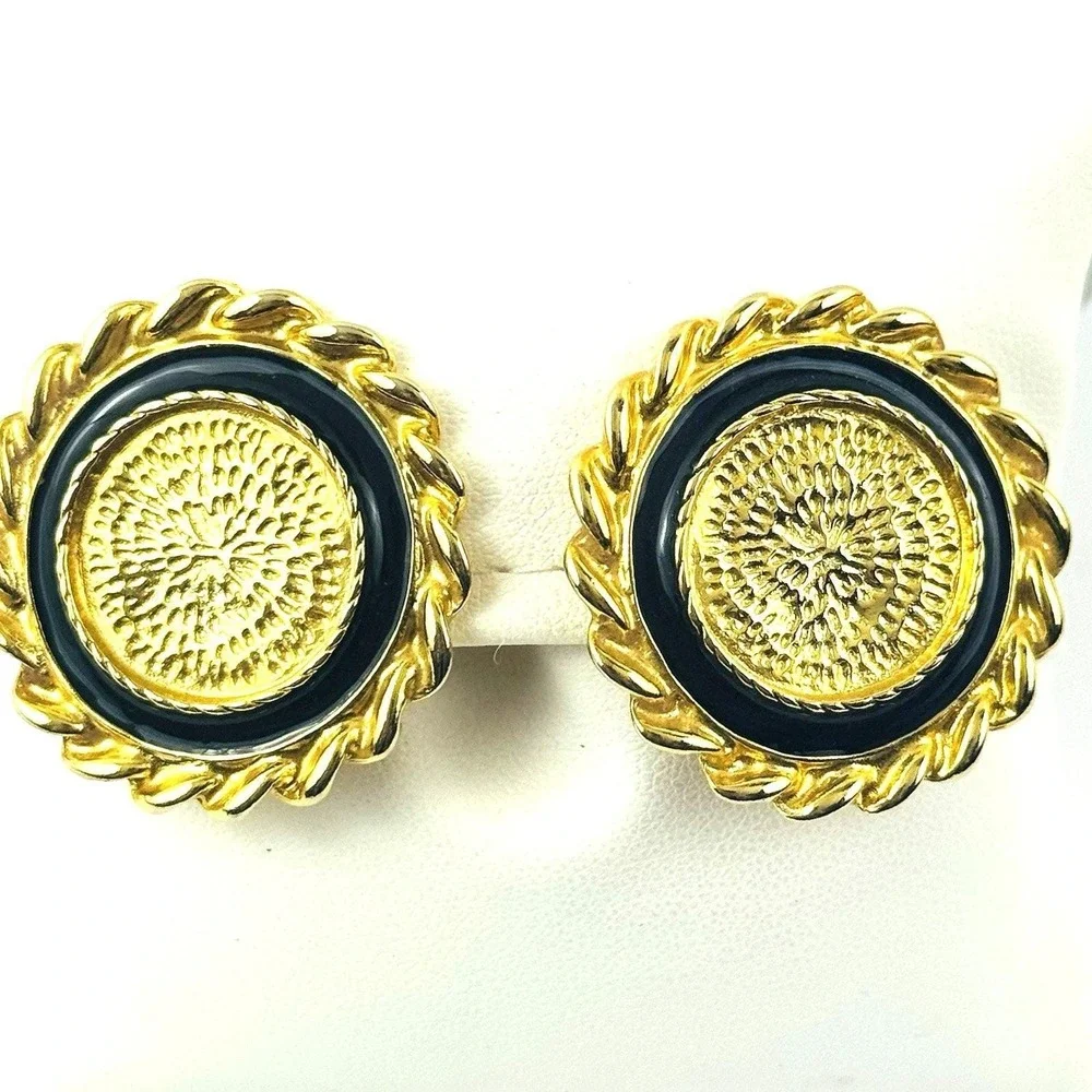 Vintage 80s Park Lane Gold Tone‎ Clip-on Earrings Glam Rich Girl Country Club
